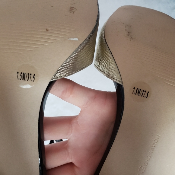 BCBGeneration Heels size 7M - Picture 14 of 14